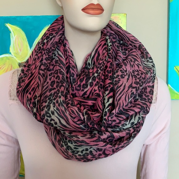 Women’s infinity scarf - Picture 1 of 5